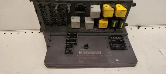 Mercedes-Benz Sprinter W906 SAM control unit A9069004700