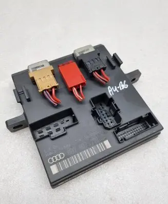 Audi A4 S4 B6 8E 8H Comfort/convenience module 8E0907279C