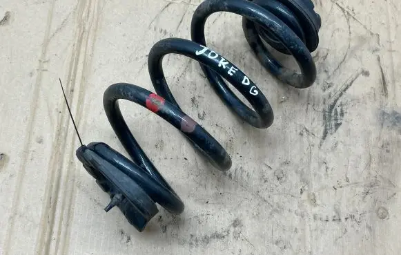 Nissan Juke I F15 Rear coil spring