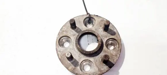 Toyota Corolla E120 E130 Front wheel hub