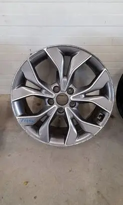 Hyundai i30 R18 alloy rim 