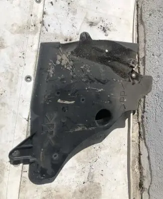 Renault Captur Fuel tank bottom protection 748A31196R