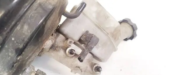 Hyundai Tucson JM Master brake cylinder