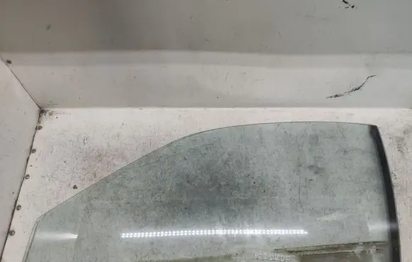 Honda Prelude Front door window/glass (coupe) 