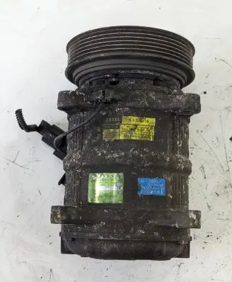 Volvo S40, V40 Air conditioning (A/C) compressor (pump) 30612618
