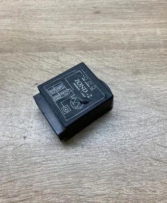 Ford Mondeo Mk III Sound amplifier ZOND2