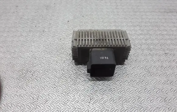 Opel Meriva A Glow plug pre-heat relay 55354141