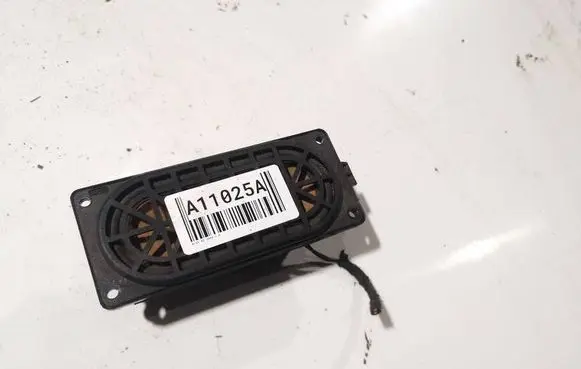 Audi A3 S3 8P Front door speaker 8p0035362