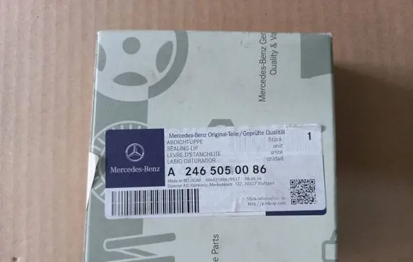 Mercedes-Benz CLA C117 X117 W117 Top upper radiator support slam panel A2465050086