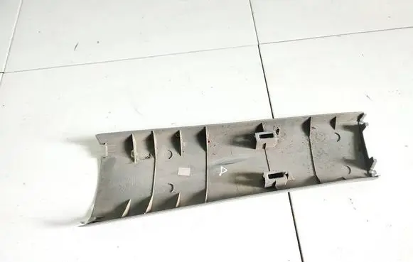 Skoda Octavia Mk1 (1U) (C) pillar trim 25337 1u4867298