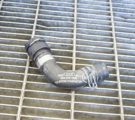 Audi Q5 SQ5 Engine coolant pipe/hose 8K0819342L