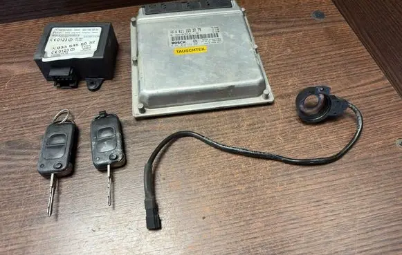 Mercedes-Benz Sprinter W901 W902 W903 W904 Engine control unit/module 6111533779 A6111533779