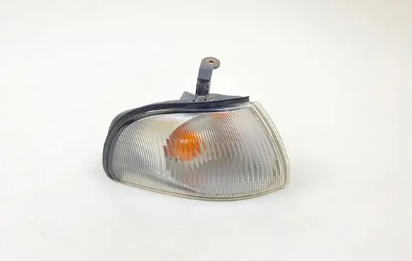 Subaru Legacy Front indicator light 21020579