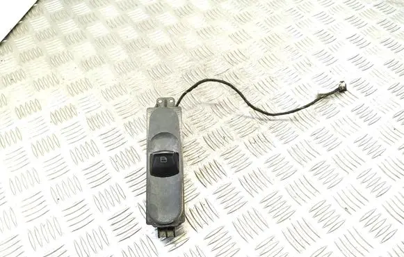 Mercedes-Benz Vito Viano W639 Electric window control switch A6395451413 20744 08ZGS002