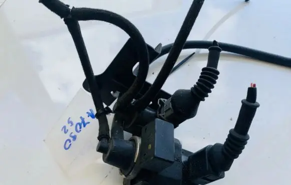 Audi A4 S4 B6 8E 8H Turbo solenoid valve 8e0906628 1j0906283a