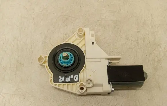 Audi A4 S4 B8 8K Front door window regulator motor 8K0959802A 11420260390 1101A66633110