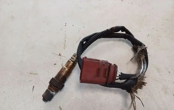 Audi A4 S4 B6 8E 8H Lambda probe sensor 058906265C 0258006305