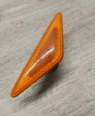 Ford Focus Front fender indicator light X94H3K354A
