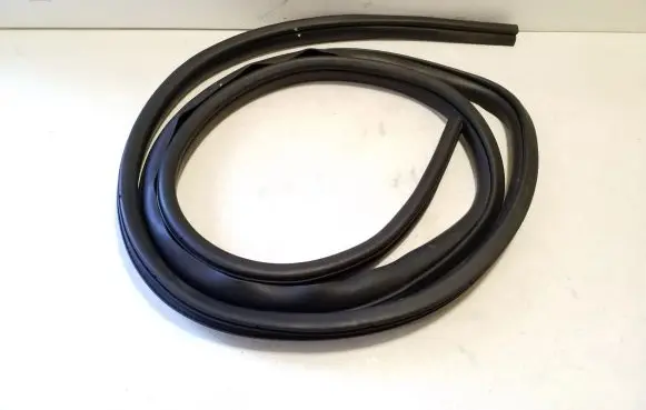Mitsubishi Outlander Front door rubber seal