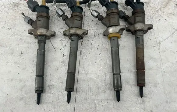 Citroen C4 I Picasso Fuel injectors set 0445110311