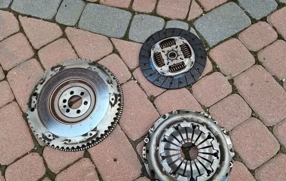 Renault Clio IV Flywheel 123116079R