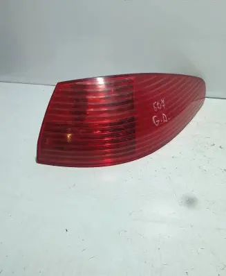 Peugeot 607 Rear/tail lights 2543D