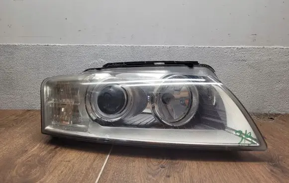 Audi A8 S8 D3 4E Headlight/headlamp