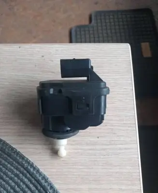 Audi A3 S3 8L Headlight level adjustment motor 8L0941295