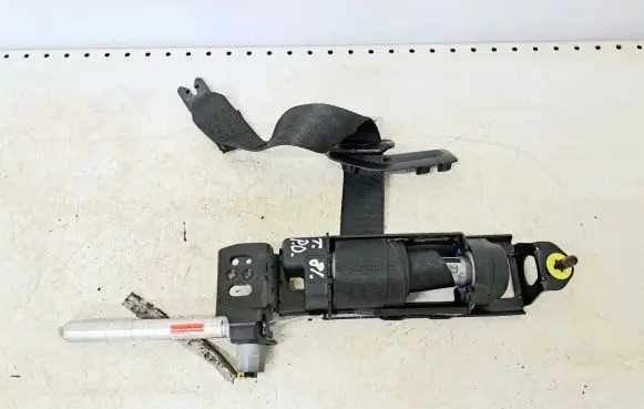 Volvo V50 Front seatbelt