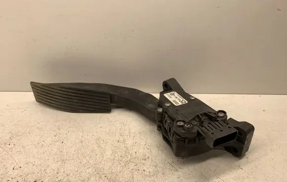 Opel Signum Accelerator throttle pedal 6PV00832200 9186724