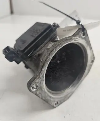 Audi A4 S4 B5 8D Mass air flow meter 037906461B