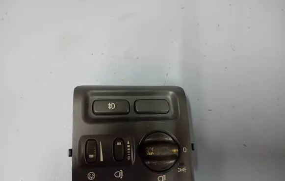 Volvo S60 Light switch 30613944