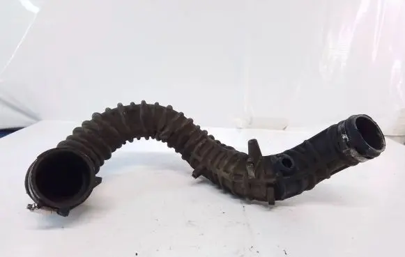 Opel Vivaro Intercooler hose/pipe 93858731 8200607746