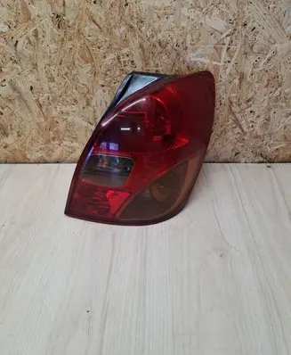 Toyota Corolla Verso E121 Rear/tail lights E49824