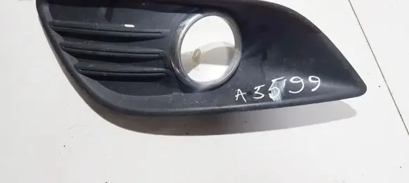 Ford Focus Front bumper lower grill 8M51R19953AEW 8M51R19953-AEW
