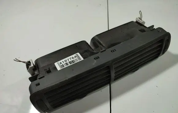 Dash center air vent grill