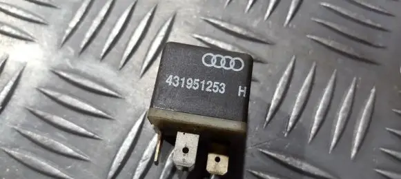 Volkswagen PASSAT B3 Other relay 431951253h