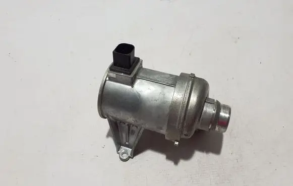 Volvo XC90 Water pump 31368715