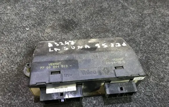 Renault Laguna I Comfort/convenience module 7700844813 73846847