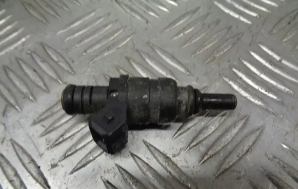 BMW 5 E39 Fuel injectors set 1427240