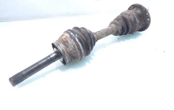 Nissan King Cab Front driveshaft