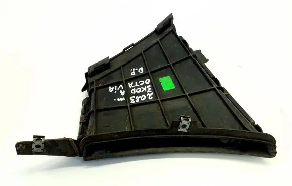 Skoda Octavia Mk4 Air intake duct part 5E3121764 5E3121764A