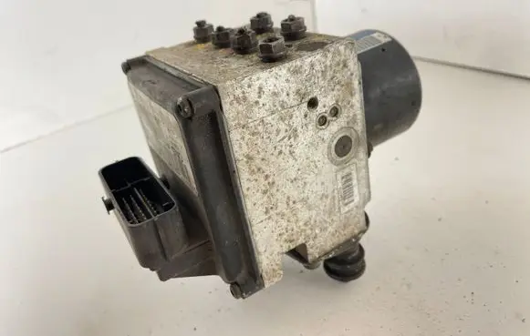 Volkswagen PASSAT B6 ABS Pump 3C0614109C