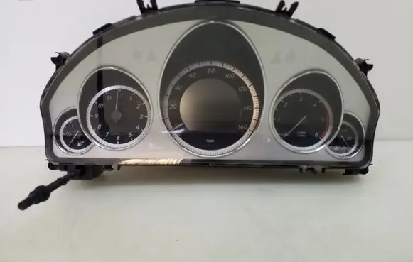 Mercedes-Benz E W212 Speedometer (instrument cluster) A2129002010