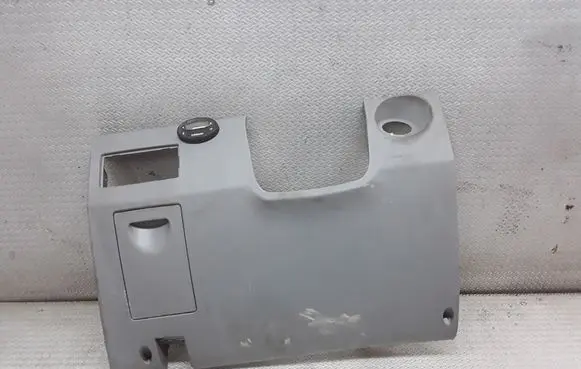 KIA Sorento Dashboard lower bottom trim panel 