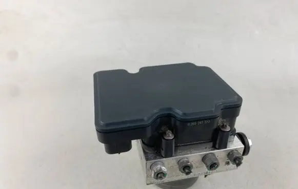 Renault Arkana ABS Pump 476608195R 0265297372