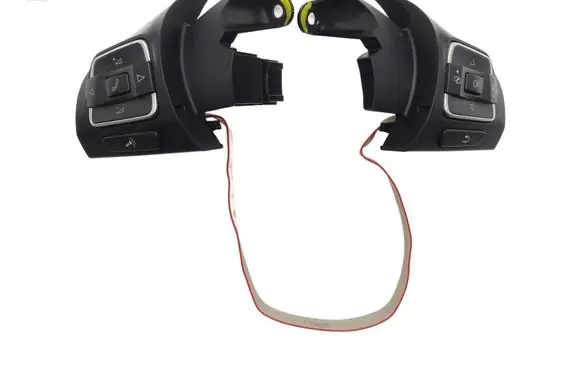 Volkswagen PASSAT B7 Steering wheel buttons/switches 