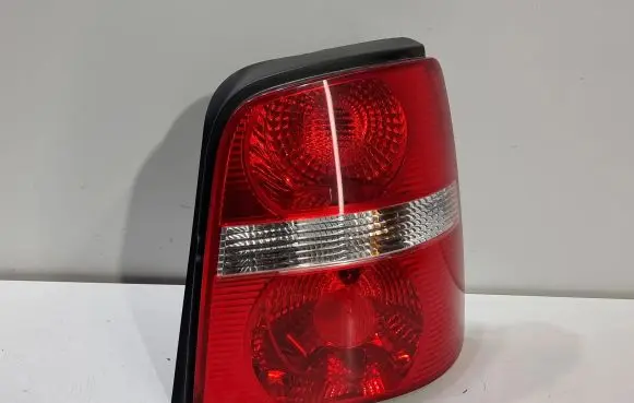 Volkswagen Touran I Rear/tail lights 1T0945096F 1T0945112