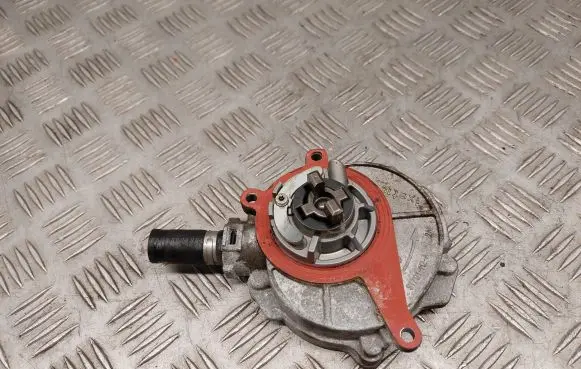 Audi Q7 4M Vacuum pump 06E145100Q