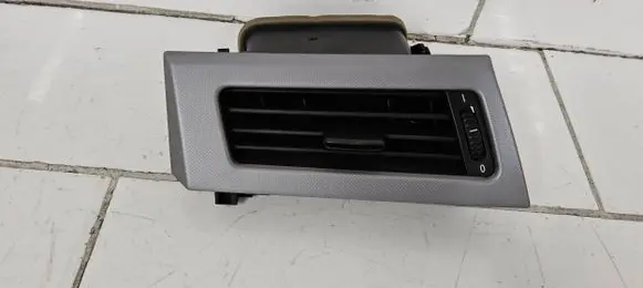 BMW 5 E60 E61 Dashboard side air vent grill/cover trim 14121810